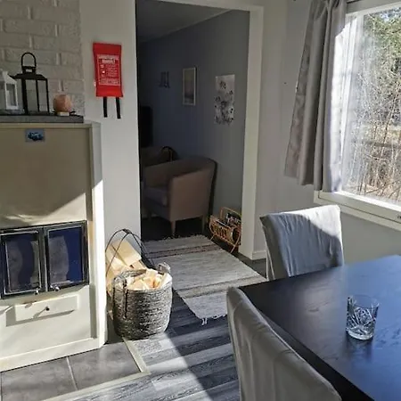 Wooden House *Sauna *Fireplace *Yard Hot Tub *Wifi * Pori